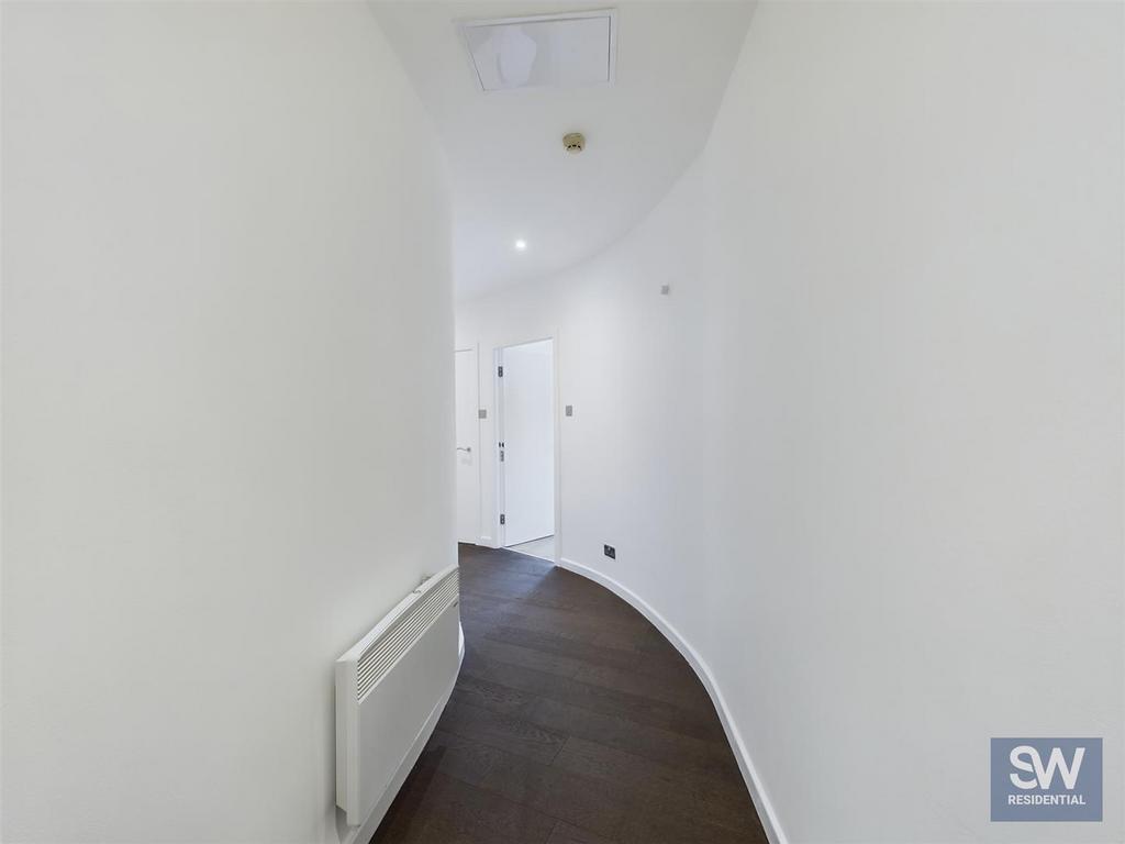 CAM01395 G0-PR0174-STILL001.jpg