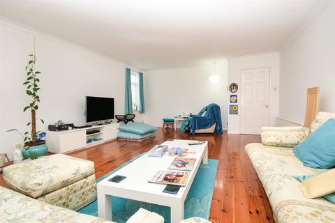 undefined, Aylesham Way, Hampshire GU46
