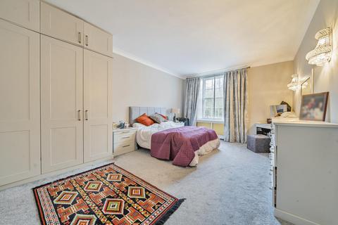 3 bedroom flat for sale, Eyre Court, Finchley Road, St John's Wood