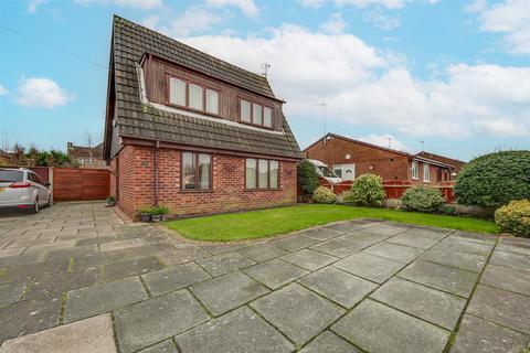 3 bedroom detached house to rent, Fleetwood Drive, Southport PR9