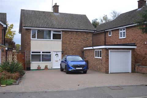 4 bedroom detached house for sale, Longmead Avenue, Chelmsford