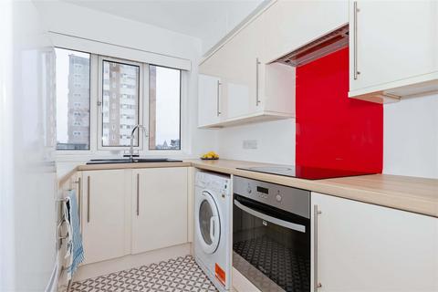 1 bedroom flat for sale, Manor Lea, Boundary Road, Worthing