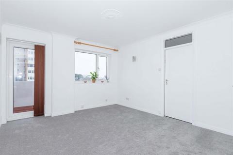 1 bedroom flat for sale, Manor Lea, Boundary Road, Worthing