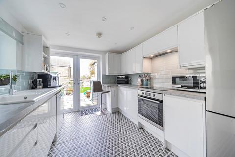 4 bedroom terraced house for sale, Napleton Road, Faversham, ME13