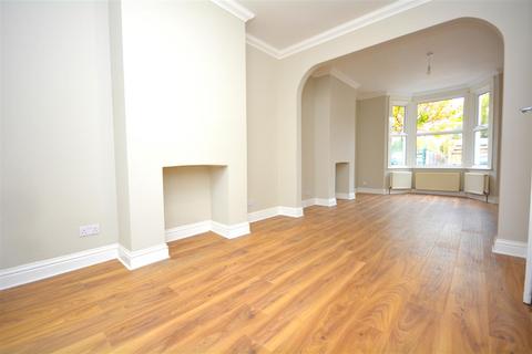 2 bedroom terraced house to rent, Pelham Road, Wimbledon SW19