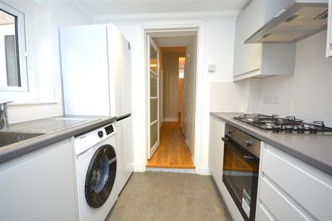 2 bedroom terraced house to rent, Pelham Road, Wimbledon SW19