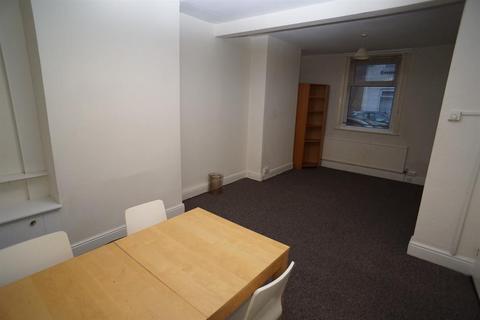 2 bedroom terraced house to rent, Midland Street, City Centre, Sheffield