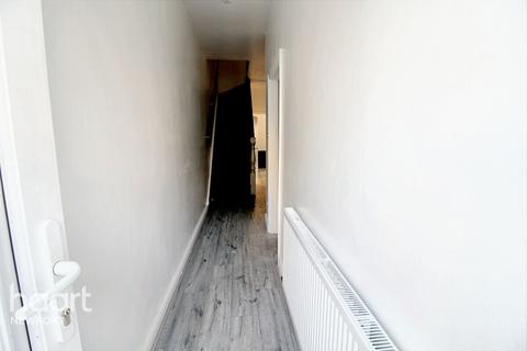 1 bedroom terraced house to rent, Cromwell Road, Newport