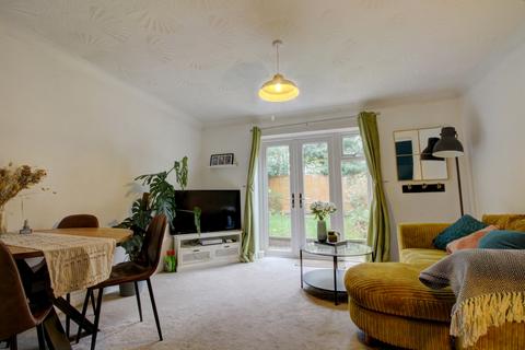 2 bedroom end of terrace house for sale, Foxwood Farm Way, Leeds, LS8