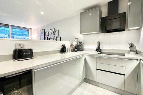 2 bedroom apartment for sale, Ebb Court, Albert Basin Way, London E16