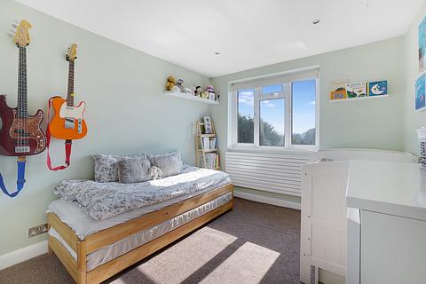 20 Carnbrook Road, London, SE3 8AE