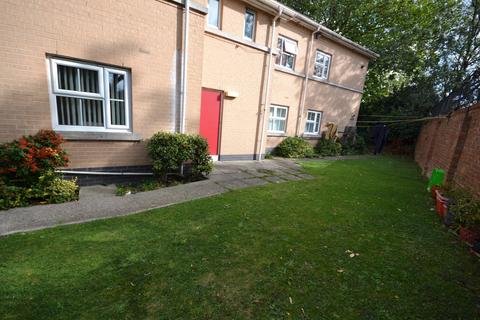 2 bedroom flat for sale, Linneaus Street, Hull HU3