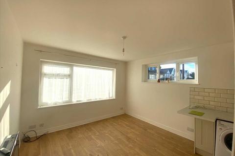 1 bedroom apartment to rent, 115 Glendale Gardens, Leigh on Sea SS9