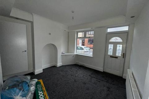 3 bedroom terraced house to rent, Wolverhampton Street, Wednesbury