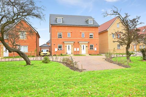 4 bedroom semi-detached house for sale, Peregrine Avenue, Boroughbridge