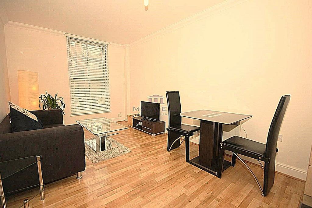 One bedroom  for rent, SW5,...