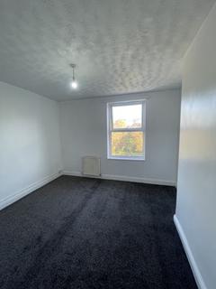 3 bedroom terraced house to rent, Hovingham Grove, Leeds LS8