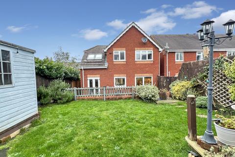 4 bedroom detached house for sale, Windsor Drive, Westbury