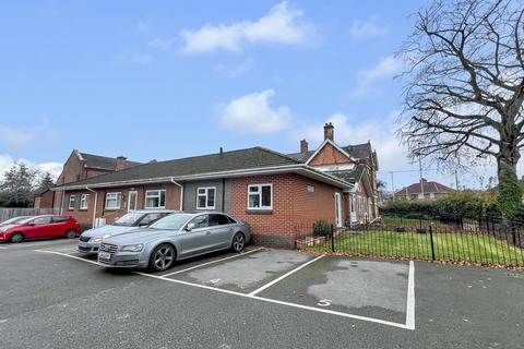 2 bedroom apartment for sale, Station Road, Westbury