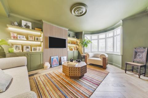 1 Lavidge Road, London, SE9 3NE
