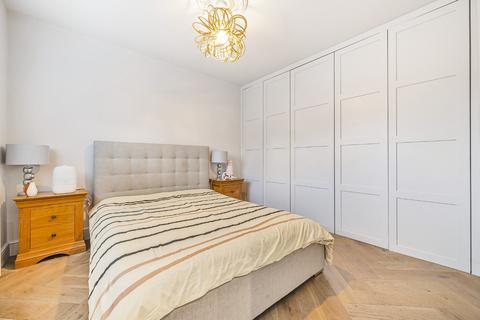 1 Lavidge Road, London, SE9 3NE