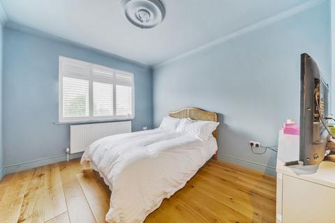 1 Lavidge Road, London, SE9 3NE
