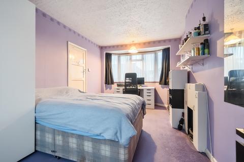 77 Garth Road, Morden, SM4 4JX
