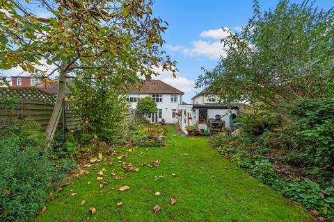 3 bedroom semi-detached house for sale, Iberian Avenue, Wallington