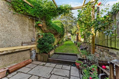 36 Francis Road, Wallington, SM6 9AS