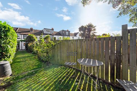 36 Francis Road, Wallington, SM6 9AS
