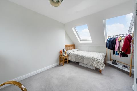 20 Elm Close, Carshalton, SM5 2AG