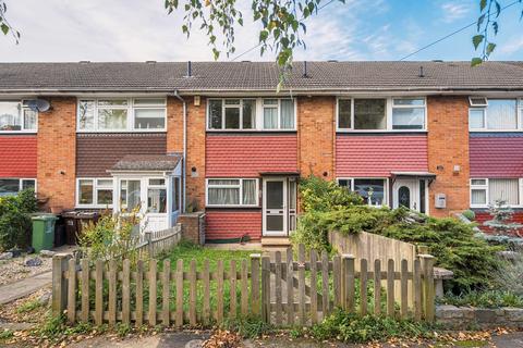 9 Arran Close, Wallington, SM6 8BT