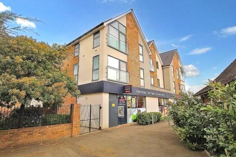 2 bedroom flat for sale, High Street, Woking GU21