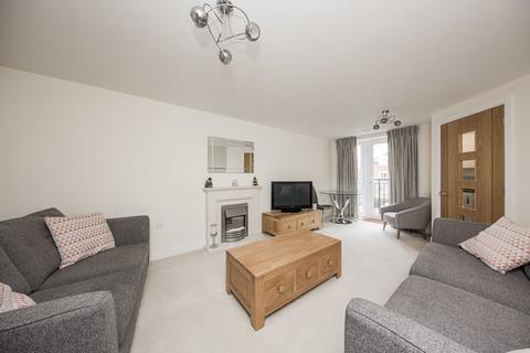 2 bedroom apartment for sale, Pinewood Gardens, Southborough