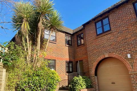 2 bedroom apartment to rent, Woodlands Lane, Chichester