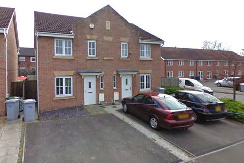 3 bedroom semi-detached house to rent, Dale Crescent, Balderton, Newark