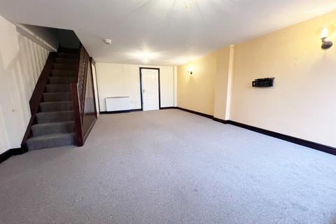 4 bedroom mews to rent, Ottersbank Mews, Fishpool Road, Delamere