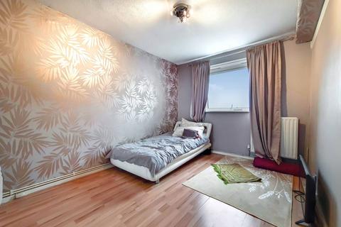 1 bedroom flat for sale, Bedford Road, Clapham North, London, SW4