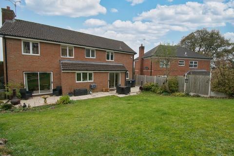 5 bedroom detached house for sale, Quixhill Close, Ashbourne