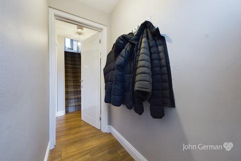 12 Shipton Drive, Uttoxeter, ST14 7NJ
