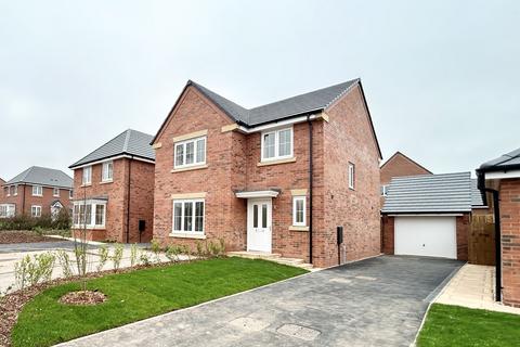 4 bedroom detached house to rent, John Barrow Close, Priorslee