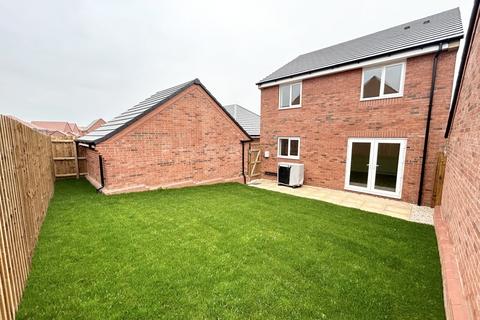 4 bedroom detached house to rent, John Barrow Close, Priorslee