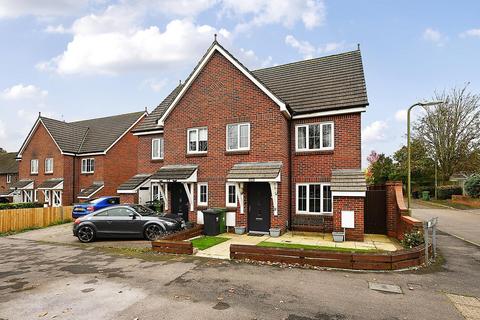 3 bedroom semi-detached house for sale, Lefroy Avenue, Basingstoke RG21