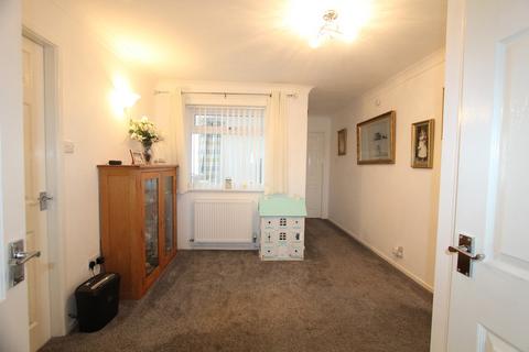 3 bedroom detached bungalow for sale, Old Farm Road, Rhostyllen