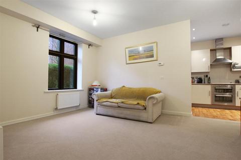 2 bedroom flat to rent, Watford WD17