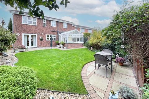 4 bedroom detached house for sale, Mendip Close, Spalding