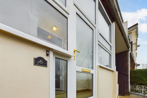 4 bedroom ground floor maisonette to rent, Hillsborough, Plymouth PL4