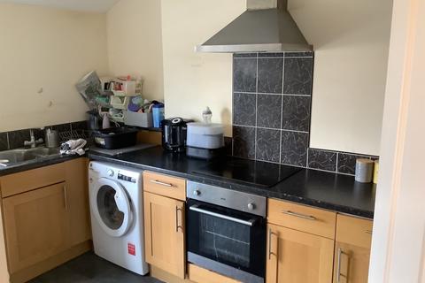 2 bedroom flat to rent, 20 Saville Street, Essex CO14