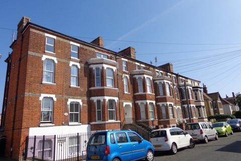 2 bedroom flat to rent, 20 Saville Street, Essex CO14