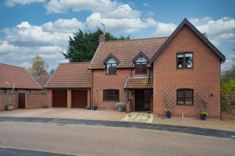 4 bedroom detached house for sale, St. Benedict's Close, Toft Monks, Beccles